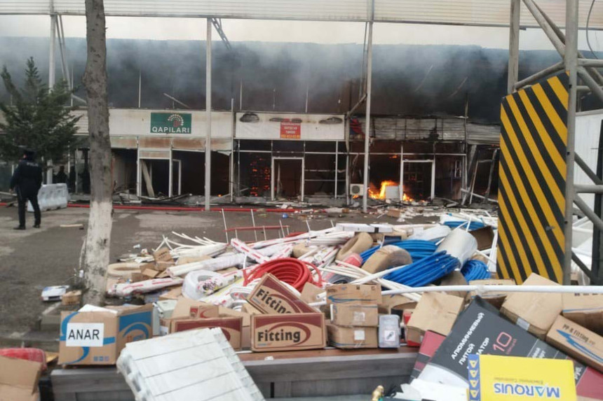 "EuroHome"dakı yanğın zamanı oğurluq olub, 3 nəfər saxlanlıb