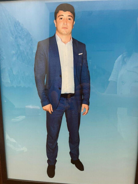 Maşın bazarı'ndakı partlayışda həyatını itirən polis görün kimin oğlu imiş - FOTO