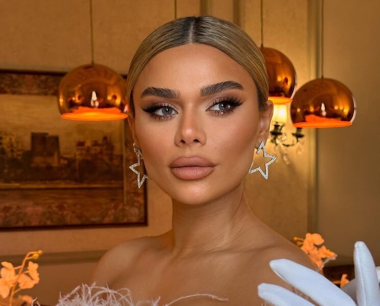 Həyatımda sevdiyim biri var' - Aysundan eşq etirafı