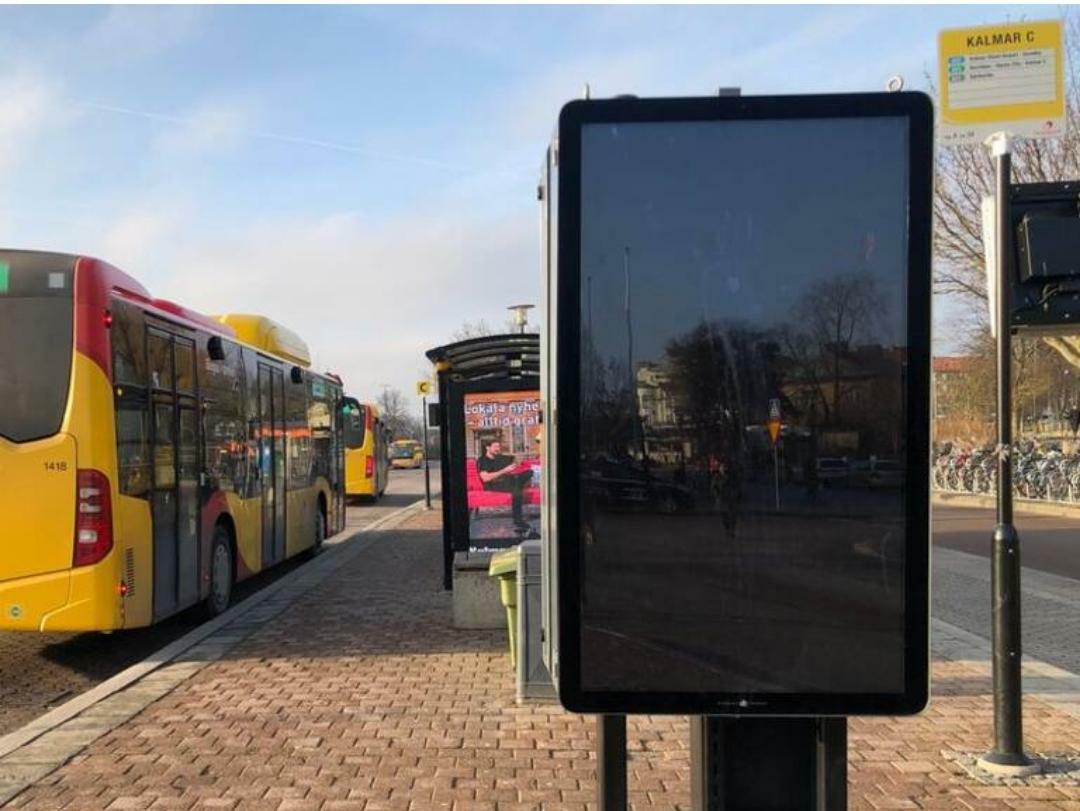 Avtobus monitorlarında porno görüntülər nümayiş etdirildi - RƏHBƏRLİK ÜZR İSTƏDİ