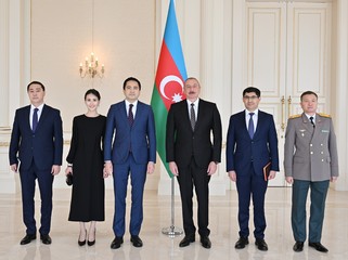 İlham Əliyev Qazaxıstanın yeni səfirinin etimadnaməsini qəbul etdi