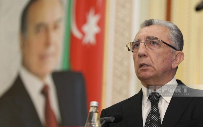 Eldar Əzizov: Bakının Baş Planı əsasında köhnə tikililərin söküntüsü davam edir