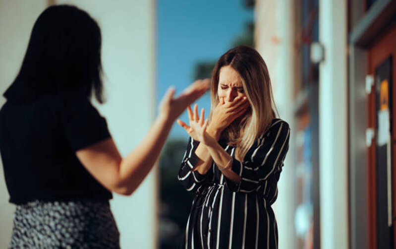 7 ildir münasibətləri pis olan müəllimlər - Küçədə bir-birlərini döydülər