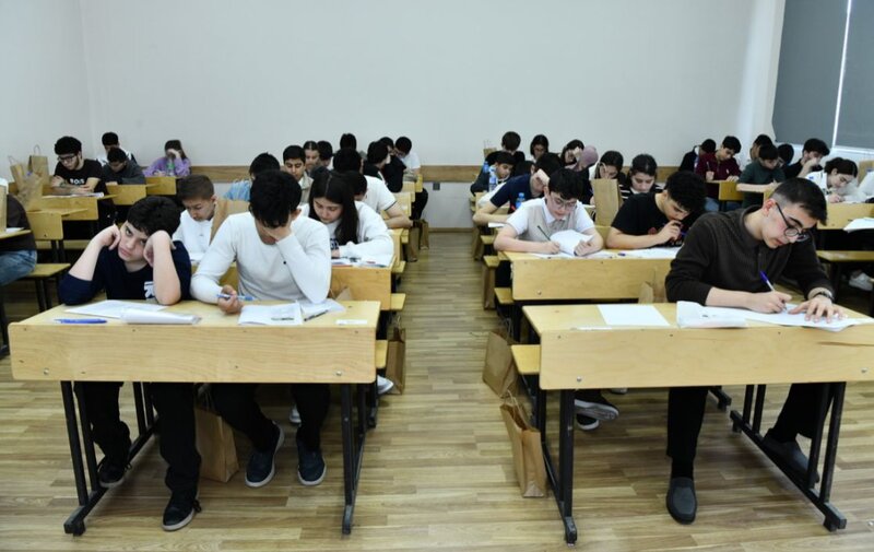 Ölkədə ilk dəfə 5 fənn üzrə 832 şagirdin iştirakı ilə Respublika fənn olimpiadasının final mərhələsi ADNSU-da keçirilir