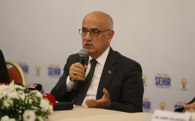 Türkiyəli nazir: 'Xarici səfərlərdə Ərdoğandan Azərbaycanla bağlı xahişlər edirlər