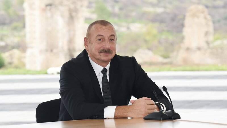 Dini liderlər İlham Əliyevə səs verməyə ÇAĞIRIR