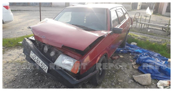 Kürdəmirdə minik və yük avtomobili toqquşub, xəsarət alan var – FOTO 