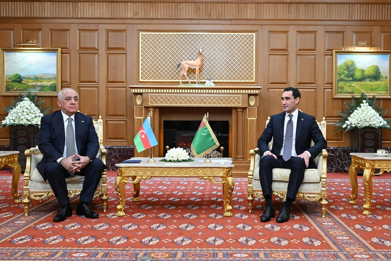 Əli Əsədov Türkmənistan Prezidenti ilə görüşdü
