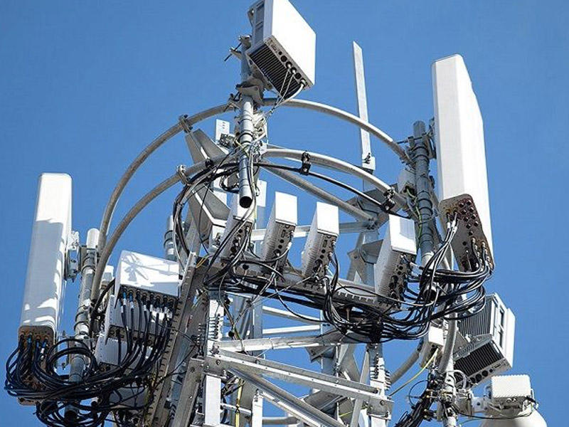 ABŞ Çinin 4 telekommunikasiya şirkətini lisenziyalarının ləğvi ilə hədələyib