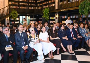 Leyla Əliyeva Bakı Kitab Mərkəzində 