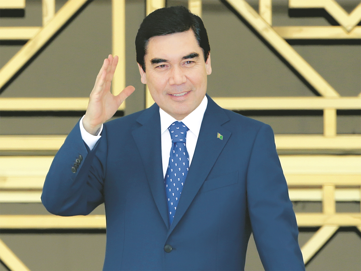 Berdiməhəmmədov Azərbaycana rəsmi səfərə gəldi