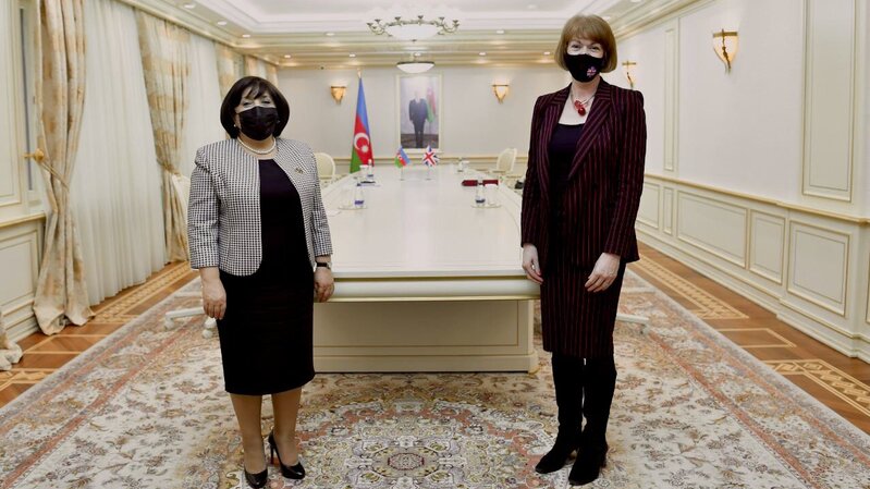 Britaniyalı nazir Sahibə Qafarova ilə müzakirələrdə - FOTO