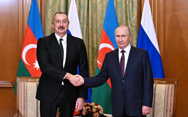 Vladimir Putin İlham Əliyevi təbrik etdi
