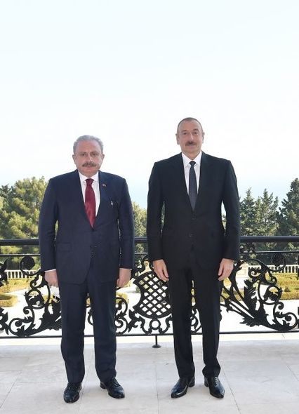 İlham Əliyev Mustafa Şentopun başçılıq etdiyi nümayəndə heyətini qəbul edib - YENİLƏNİB + FOTO