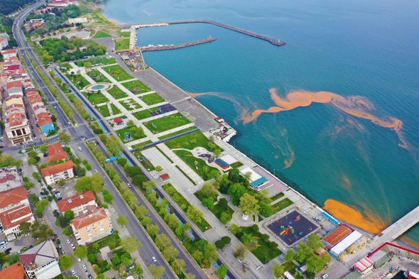 Mərmərə dənizi narıncı rəngə büründü - FOTO/VİDEO