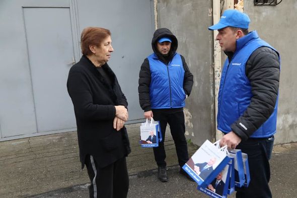Seçicilərindən Ülvi Quliyevə böyük dəstək - FOTO