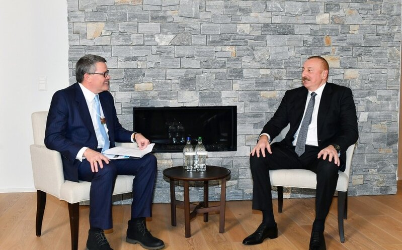 İlham Əliyev Davosda 