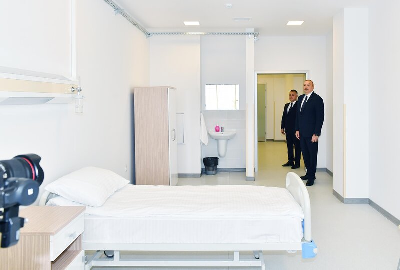 İlham Əliyev Bakıda sanatoriyanın açılışında iştirak etdi - FOTOLAR