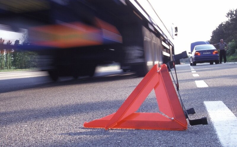 Hacıqabulda yol qəzası oldu - 3 nəfər xəsarət aldı