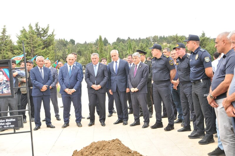 Abşeronda Birinci Qarabağ Müharibəsi şəhidləri dəfn edildilər - FOTOLAR