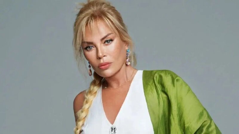 Elektron siqaret məni xərçəng xəstəsi etdi' - Pekkan