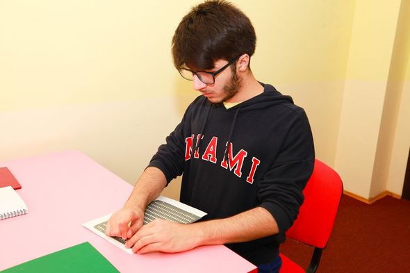 Görmə imkanı məhdud şəxslərin reabilitasiya tədbirləri davam etdirilir - FOTO