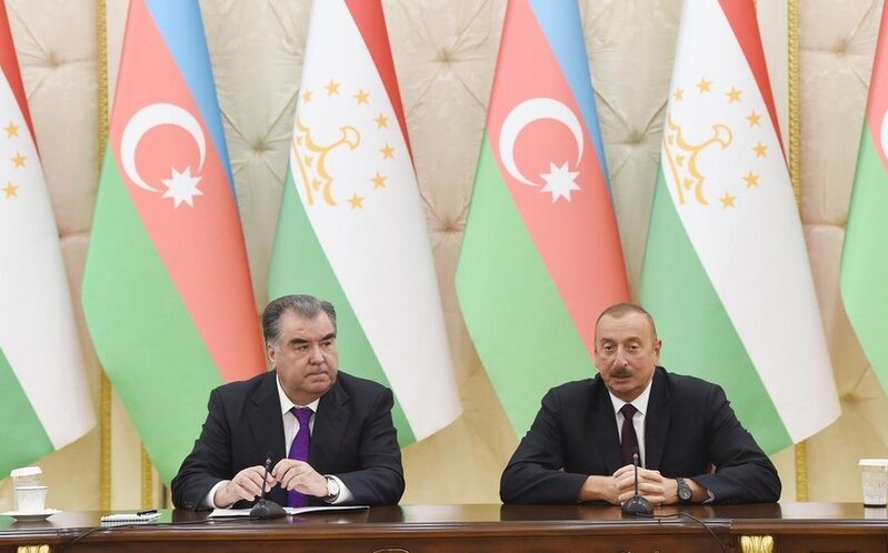 İlham Əliyev tacikistanlı həmkarına zəng edib