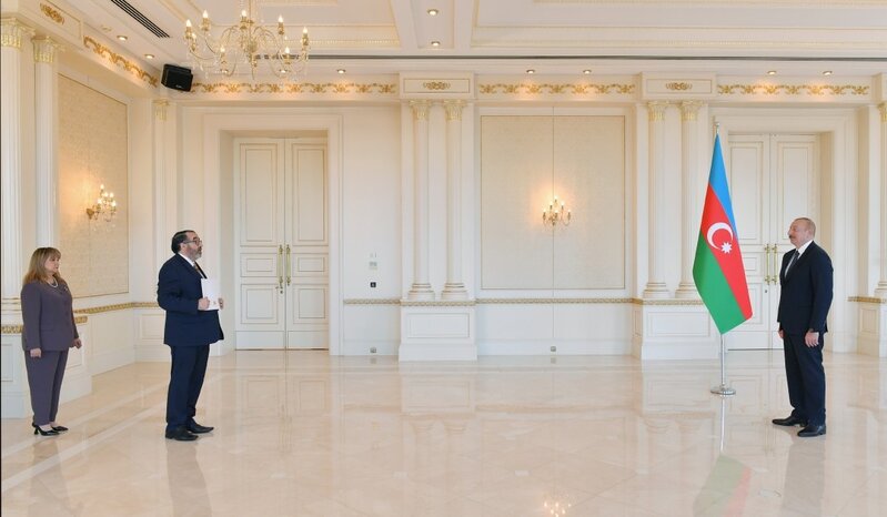 Prezident yeni səfirləri qəbul etdi - YENİLƏNIB