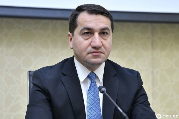 Hikmət Hacıyev: "Ağdamda ilk dəfə valideynlərimlə birlikdə toyda olmuşam" - VİDEO