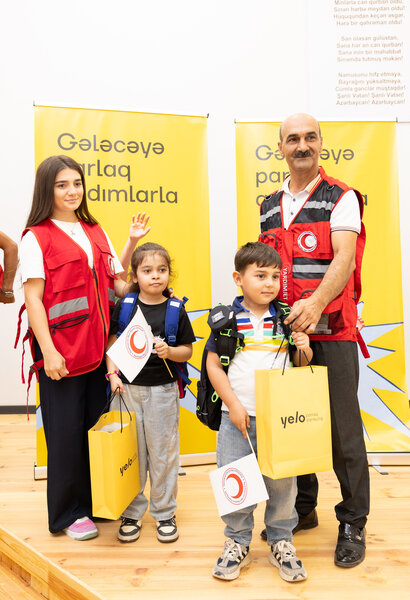 Yelo Bank Cəbrayılda birincilərin məktəb həyəcanına şərik oldu - FOTOLAR