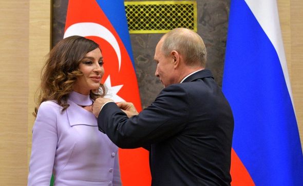Putin Mehriban Əliyevanı "Dostluq" ordeni ilə təltif edib - FOTO/VİDEO