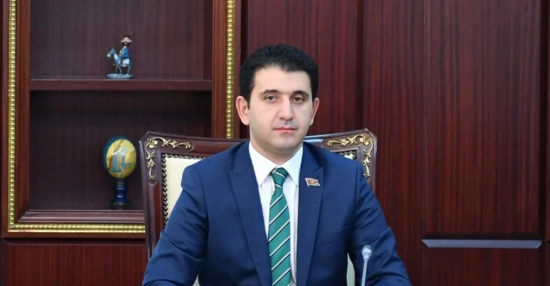 Ermənistandakı Azərbaycan irsinə sahib çıxmaq üçün beynəlxalq təşkilatlarda məsələ qaldırılmalıdır