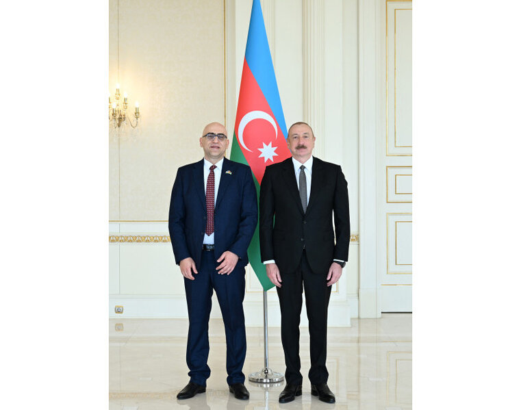 İlham Əliyev Fələstinin yeni səfirinin etimadnaməsini qəbul ETDİ