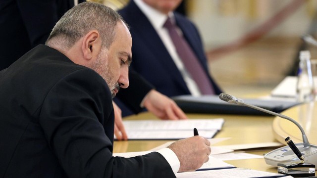 Paşinyan Simonyanın yerinə onu gətirdi
