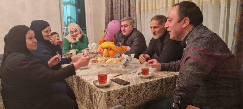 AY Partiya rəhbərliyi şəhid ailələrini ziyarət etdi - FOTOLAR