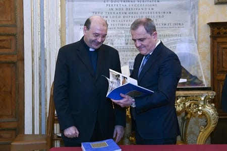 Ceyhun Bayramov Vatikan Apostol Kitabxanasında olub - FOTOLAR