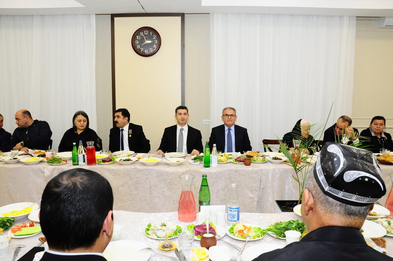 Naftalanda İftar süfrəsi açılıb - FOTOLAR