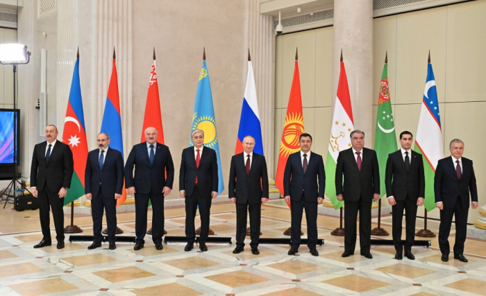 Putin MDB ölkələrinin liderlərini Moskvaya dəvət etdi