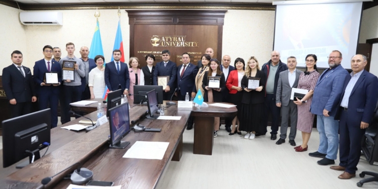 Atırauda Ulu Öndər Heydər Əliyevin 100 illiyinə həsr olunmuş elmi-praktik konfrans keçirilib