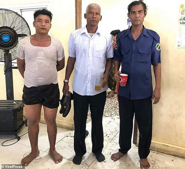 Batan qadını xilas etmək istəyən kapitan özünü gəmidən atdı - FOTO