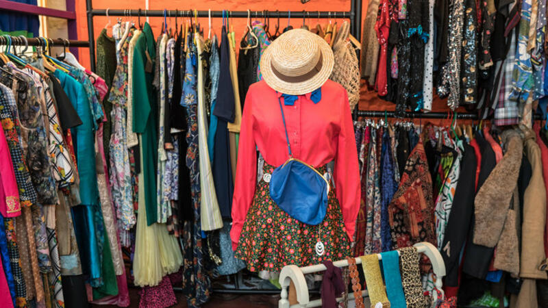 İkinci əl geyim alan şəxslər bunları bilməlidir - Adil Qeybulla açıqladı