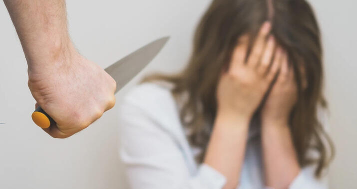 Tovuzda ər arvadını bıçaqladı