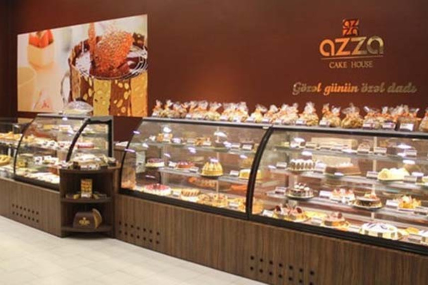 "AZZA"ya silahlı basqında pul və içki aparılıb