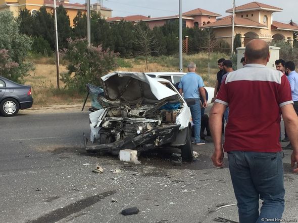 Bakıda ağır qəza: Dörd nəfər xəsarət alıb - FOTO