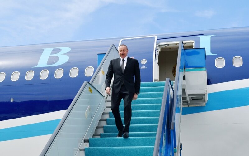 İlham Əliyev Özbəkistanda səfərdədir