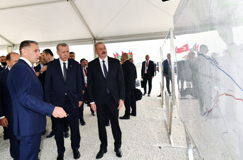Cəbrayılda Qumlaq dəmir yolu stansiyasının təməli qoyulub - FOTO