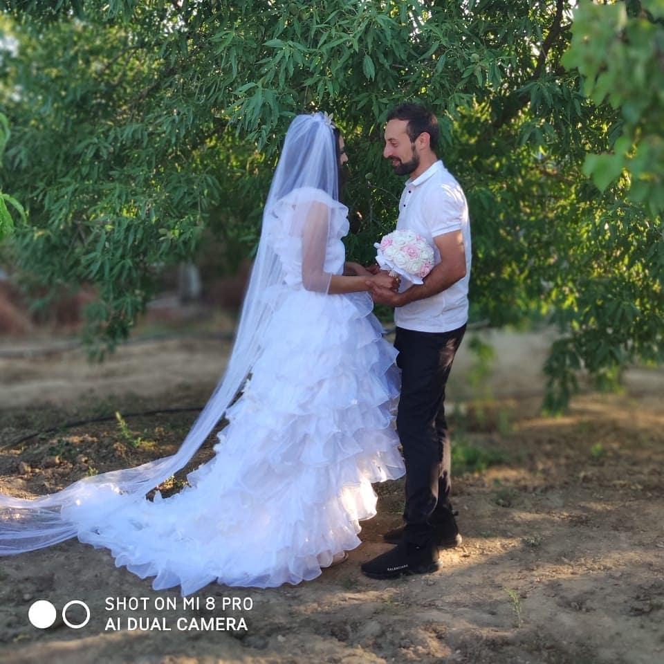 Bakıda bəylə gəlin evlərinin həyətində toy etdilər - FOTO