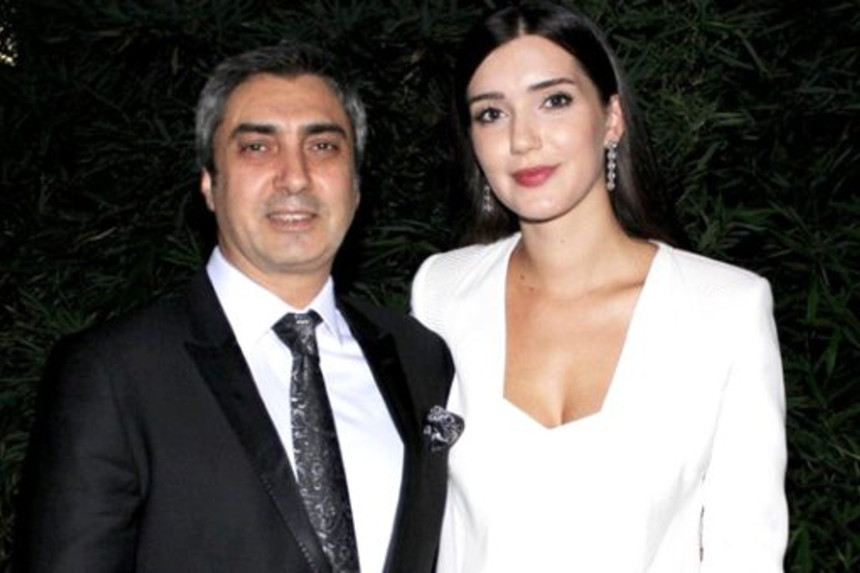 Necati Şaşmazın eks həyat yoldaşından qalmaqallı iddia - "Amerikalı qadınla evlidir"