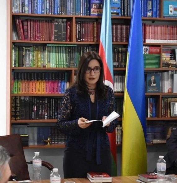 Kiyevdə Ukrayna dilinə tərcümə olunmuş "Xocalı: Soyqırımının xronikası" kitabının təqdimatı olub - FOTO