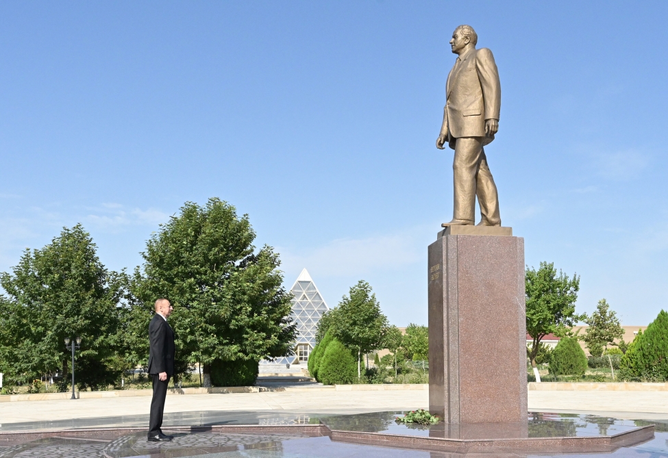 İlham Əliyev Qobustanda - YENİLƏNİB + FOTO/VİDEO